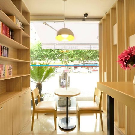 Hanting Express Xichang Qionghai Wetland Park Liangshan Yi Autonomous Prefecture Exterior photo