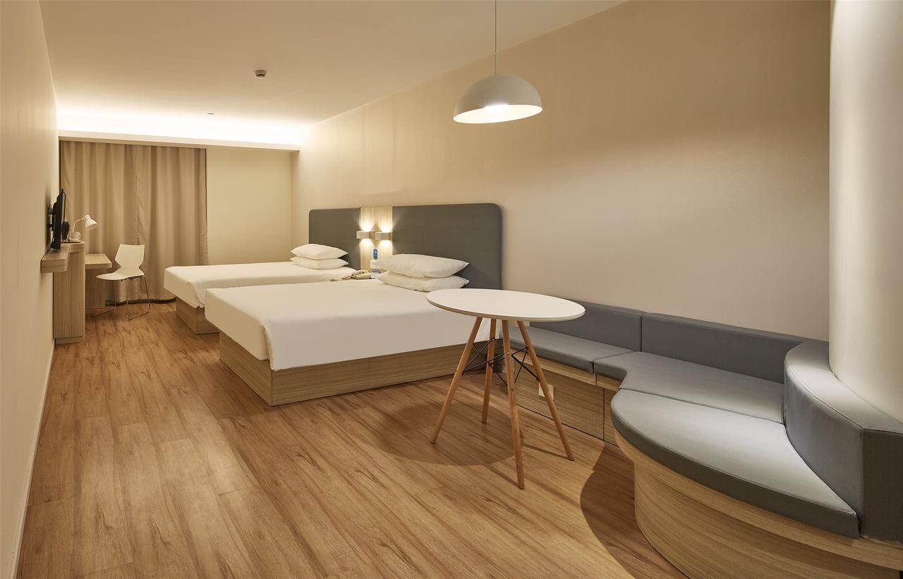 Hanting Express Xichang Qionghai Wetland Park Liangshan Yi Autonomous Prefecture Exterior photo