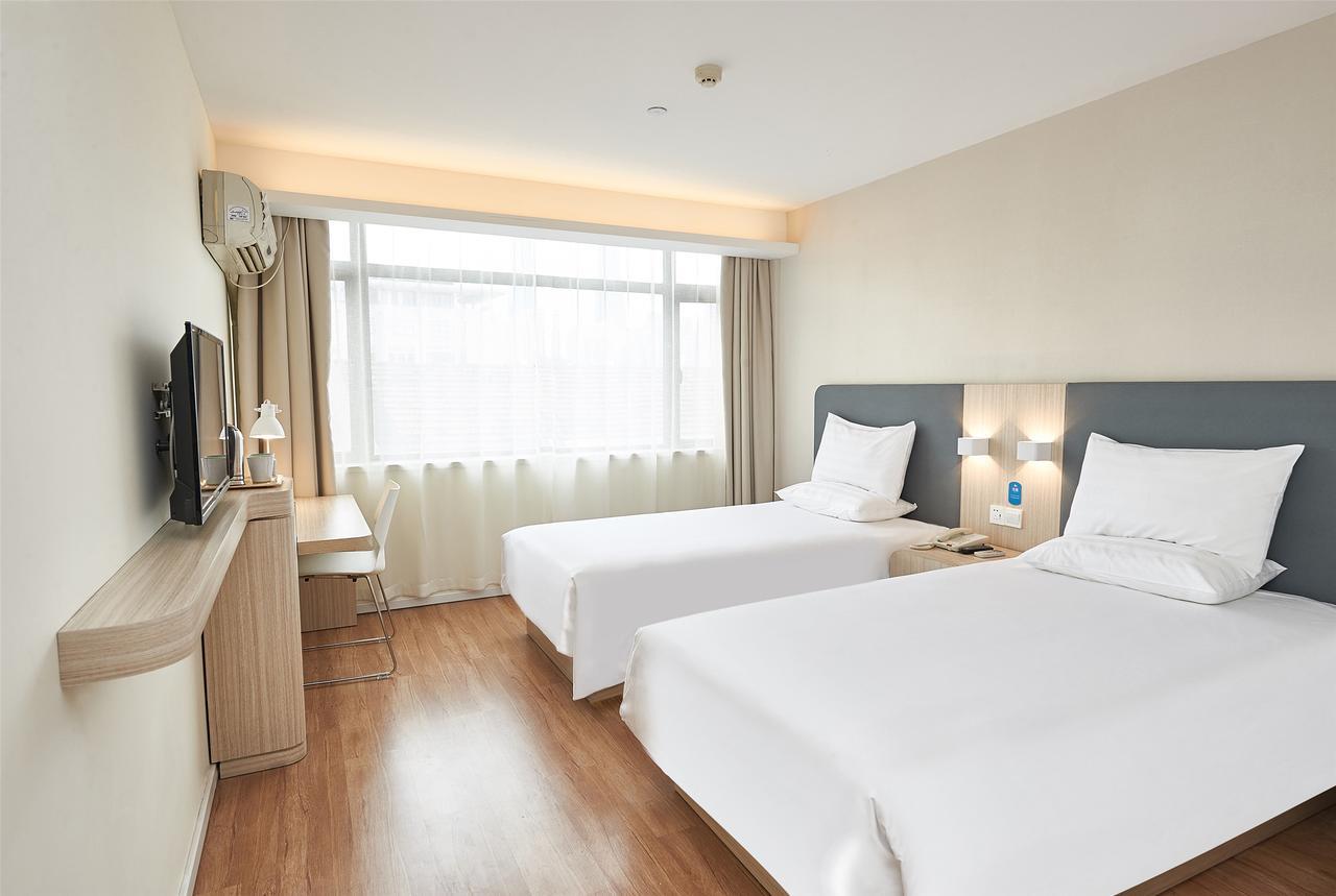 Hanting Express Xichang Qionghai Wetland Park Liangshan Yi Autonomous Prefecture Exterior photo